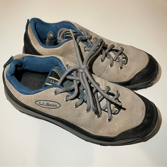 L.L. BEAN HIKING SHOES - Picture 2 of 3